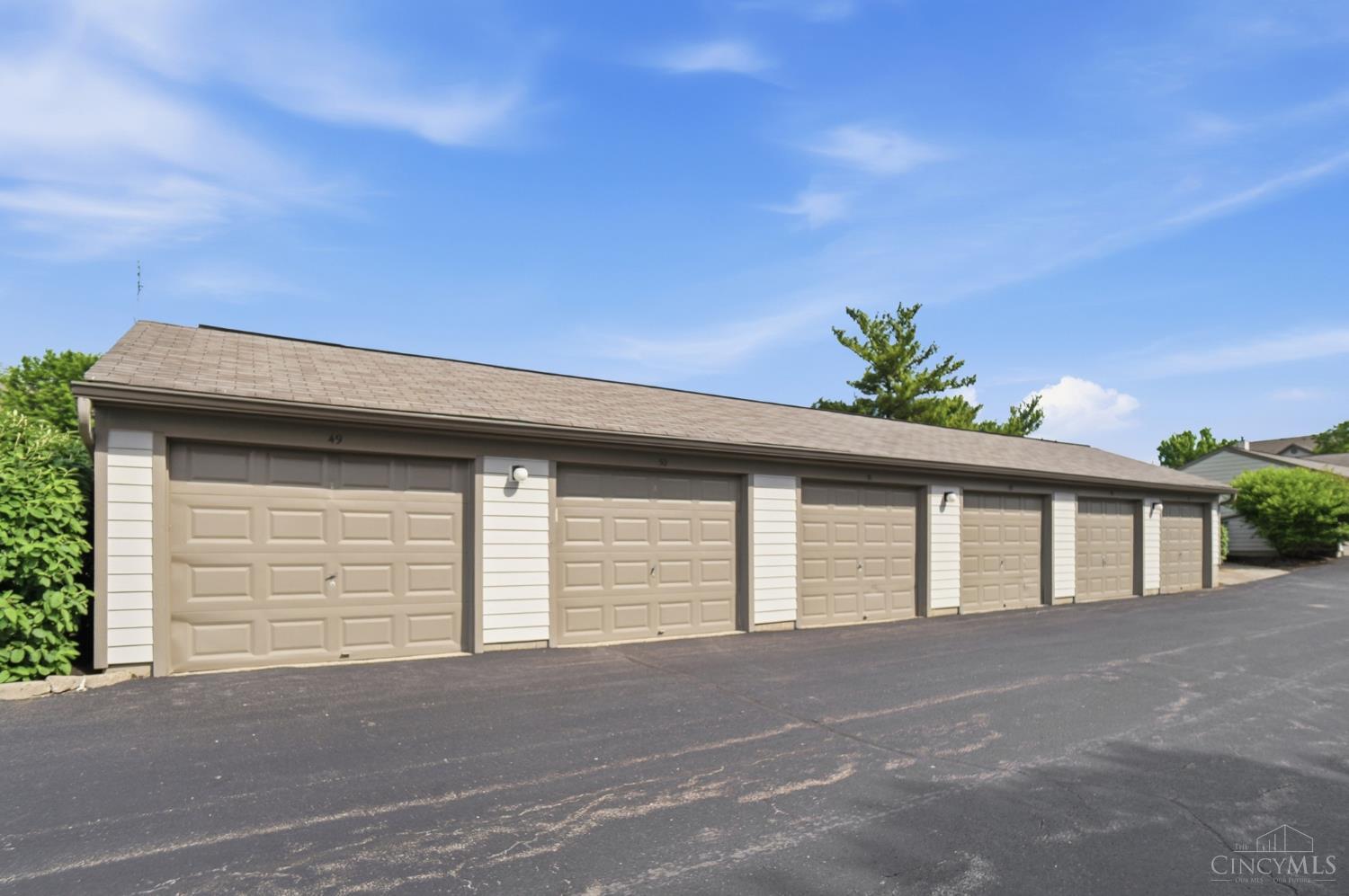 8900 Eagleview Drive 11