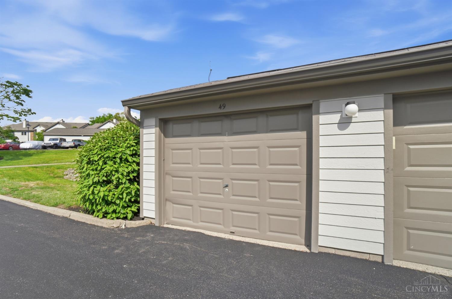 8900 Eagleview Drive 11