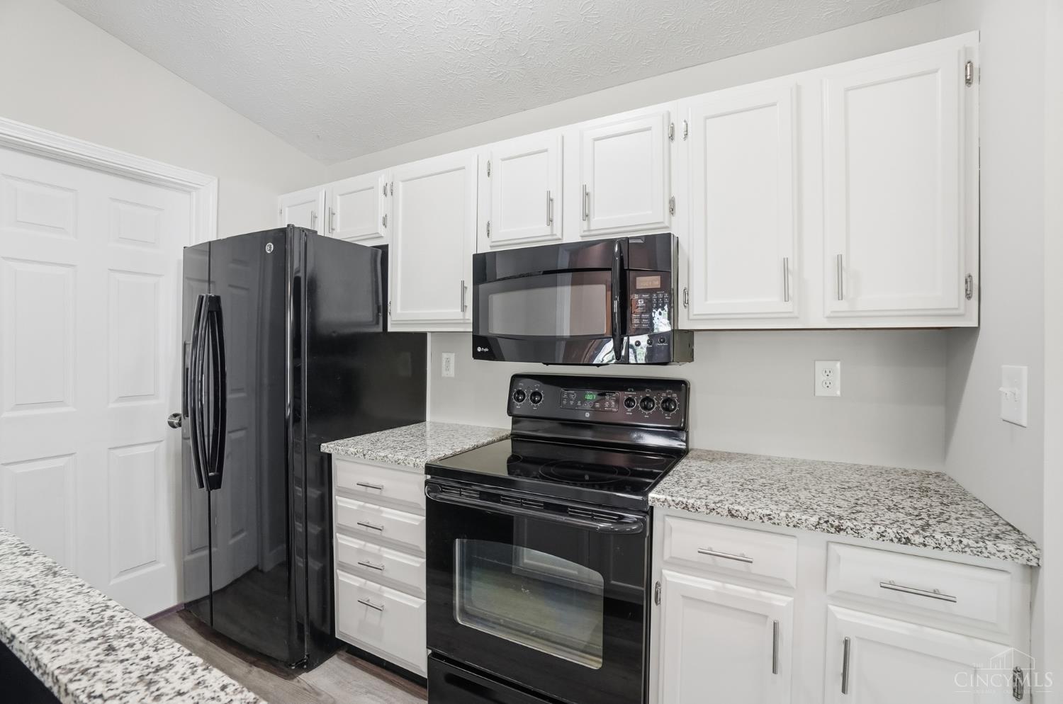8900 Eagleview Drive 11
