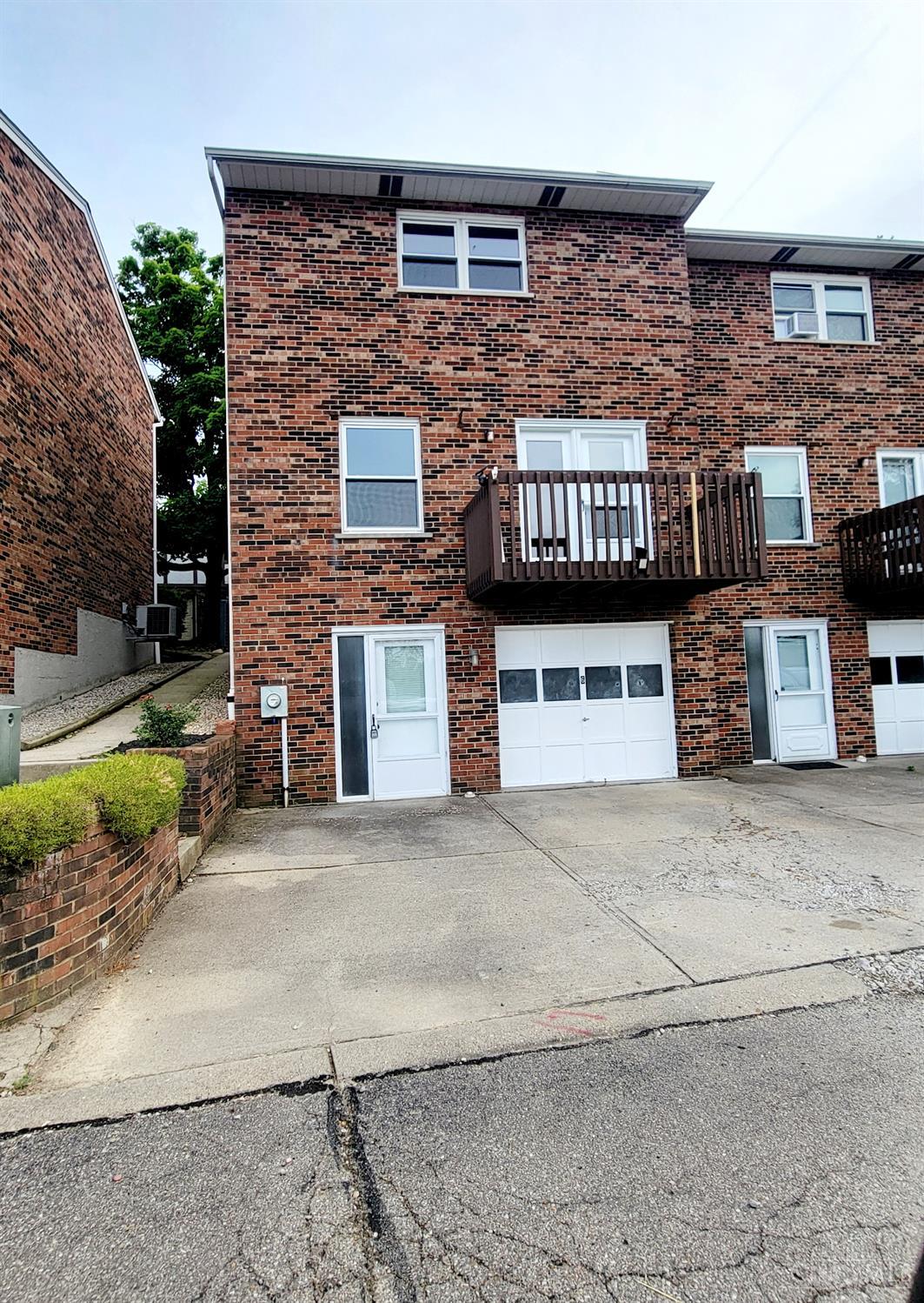 5638 Springdale Road 6