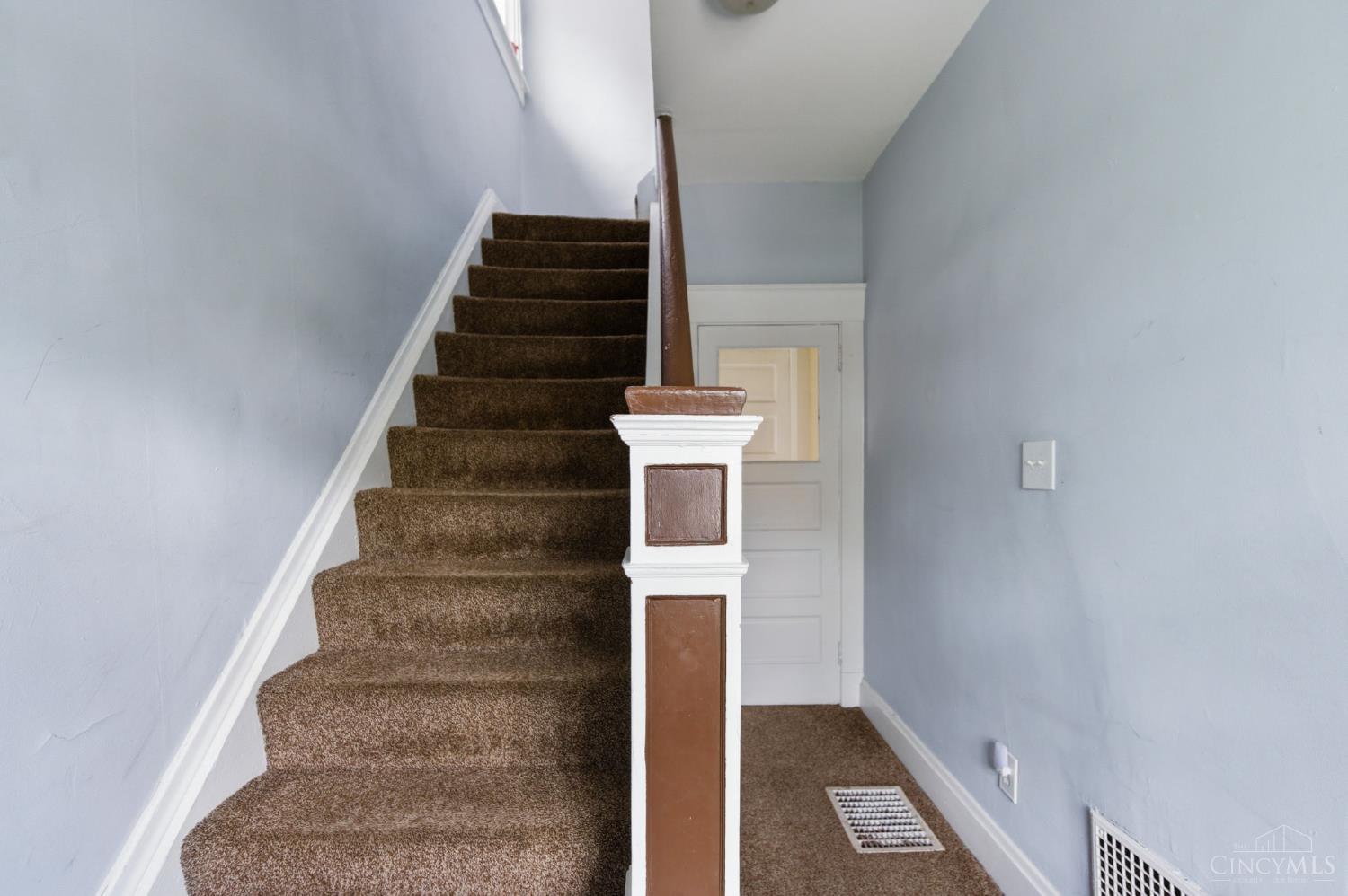 3642 Columbus Avenue