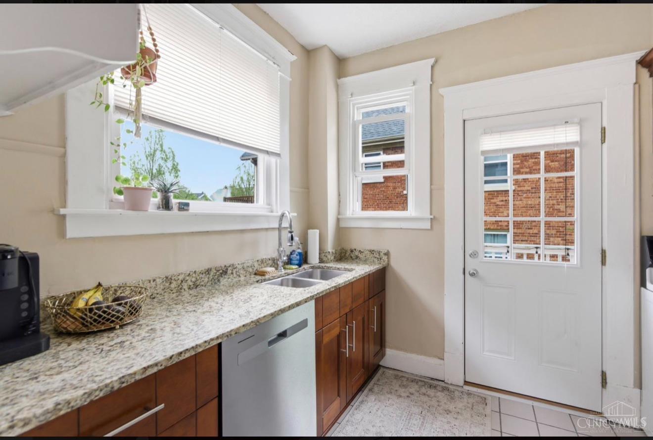 3642 Columbus Avenue