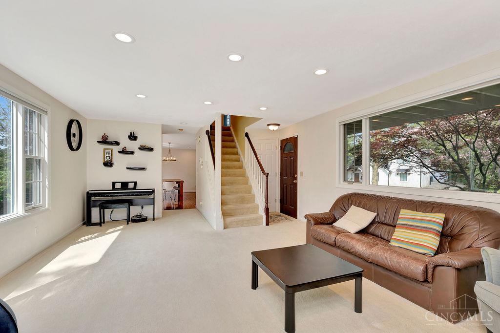 6999 Rowan Hill Drive