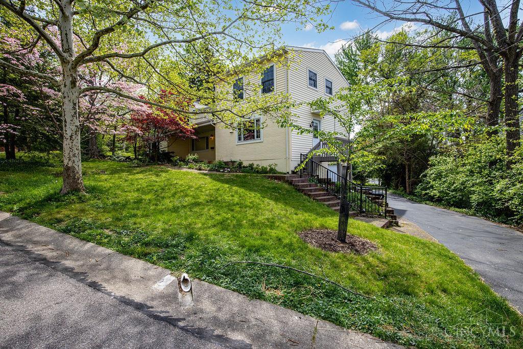 6999 Rowan Hill Drive