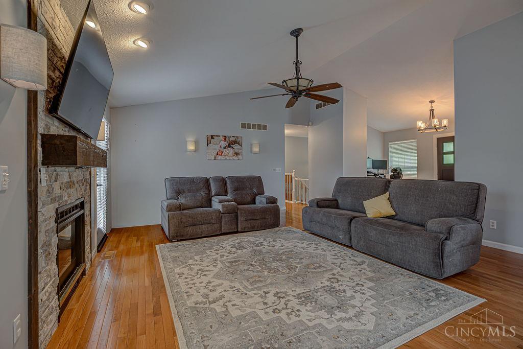 1648 Brookridge Circle Drive