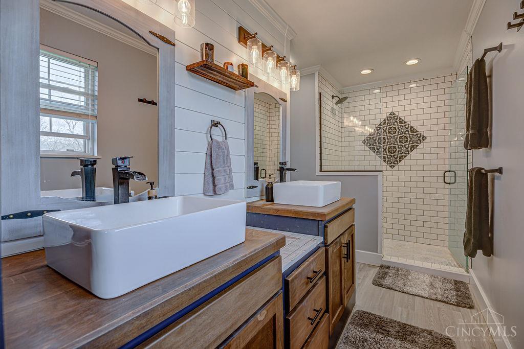 1648 Brookridge Circle Drive