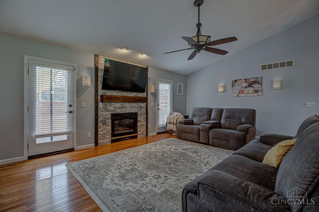 1648 Brookridge Circle Drive