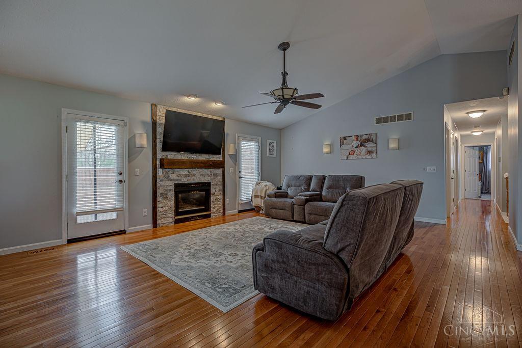 1648 Brookridge Circle Drive