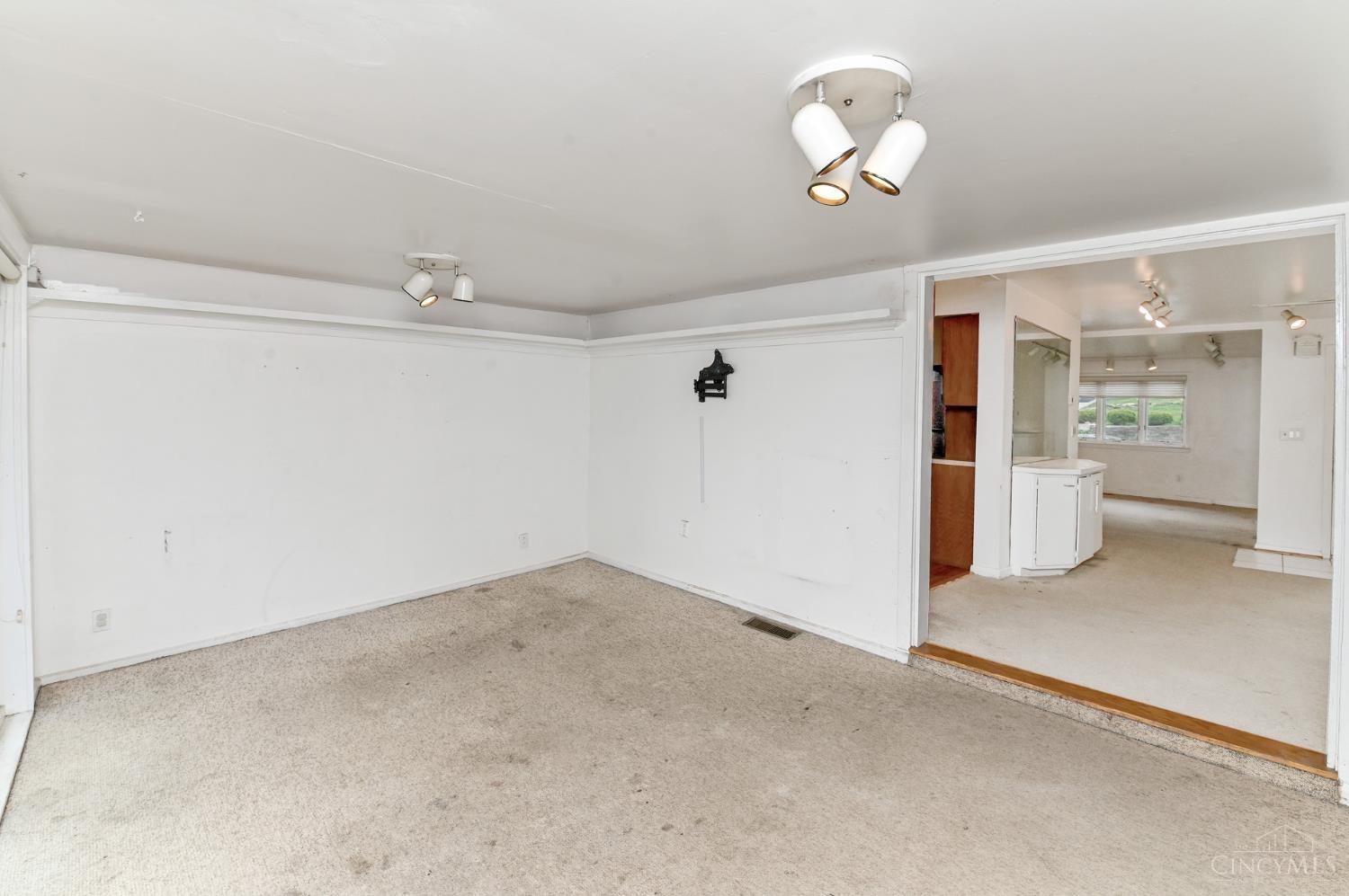 3621 Woodbridge Place