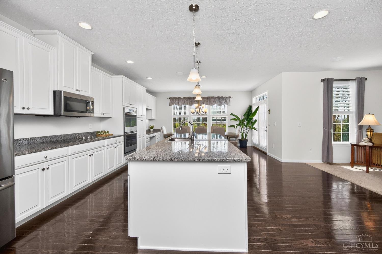 5981 Anmer Court