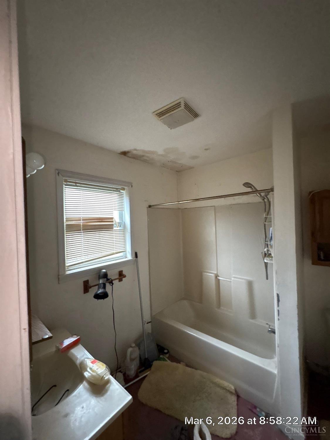 401 N Broadway Street