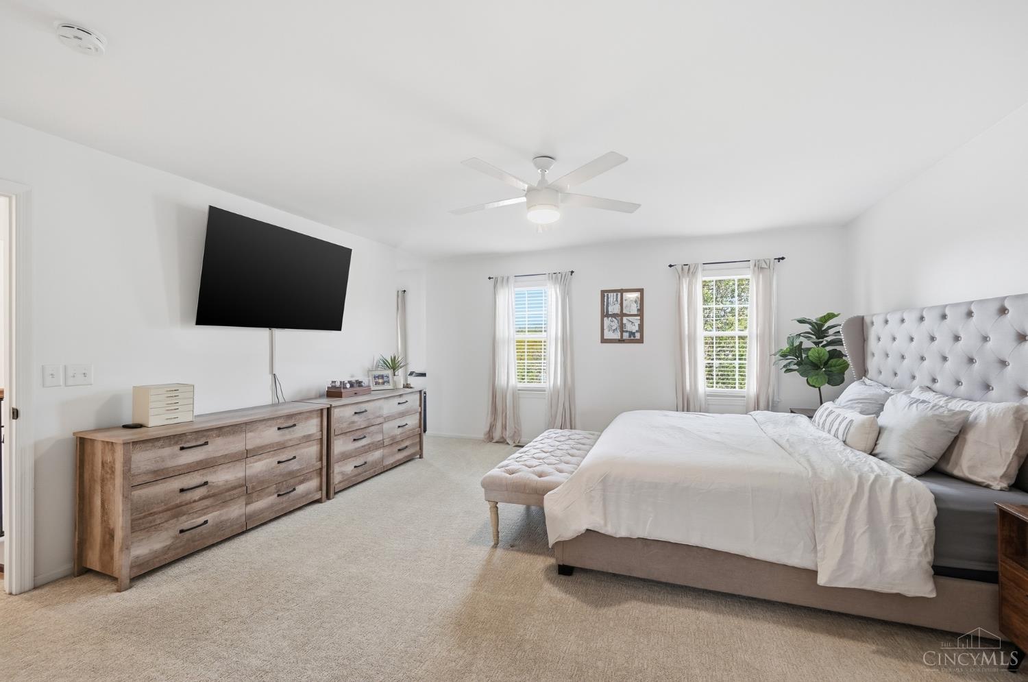 3725 Sherbrooke Drive