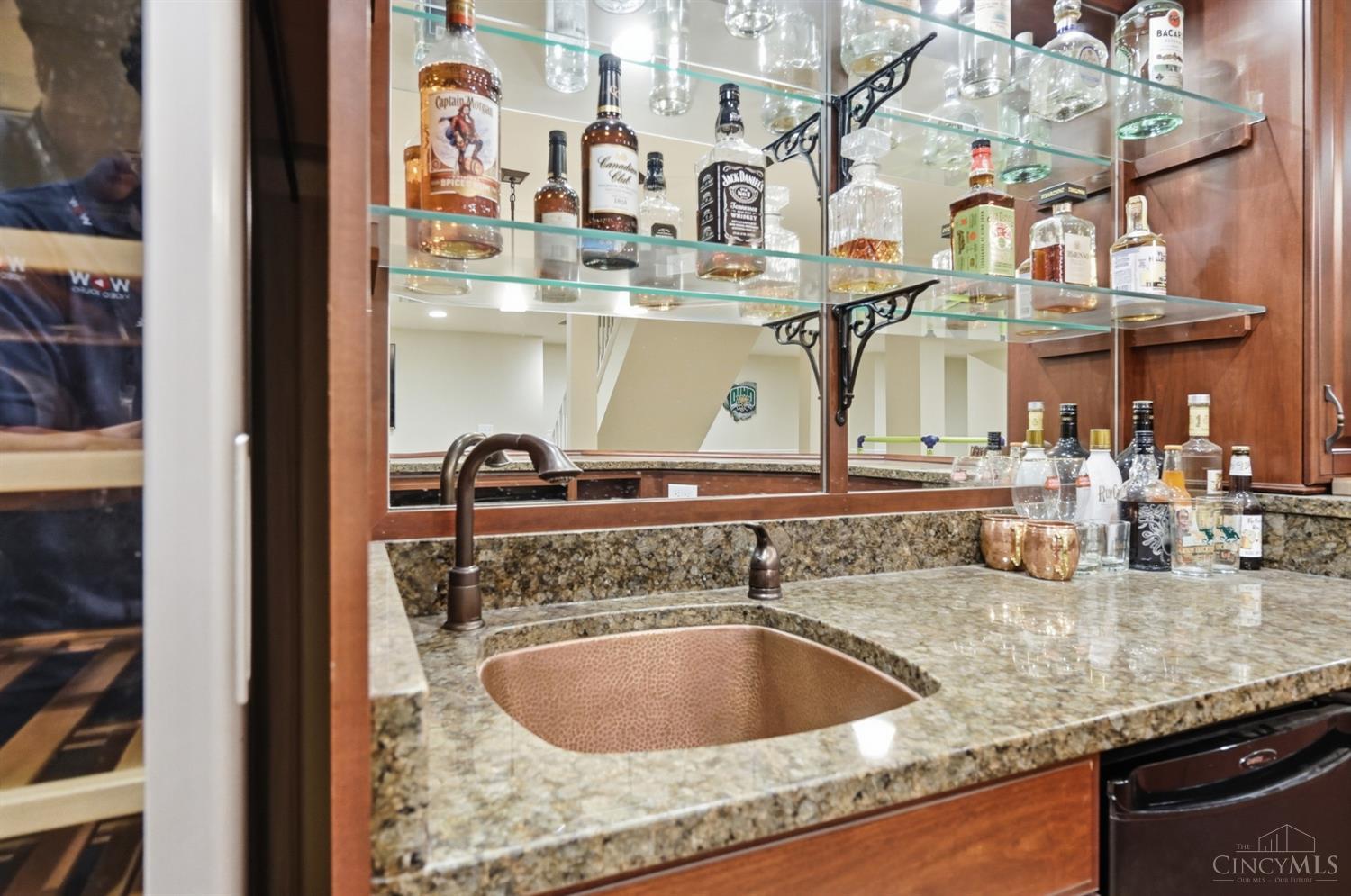 3725 Sherbrooke Drive