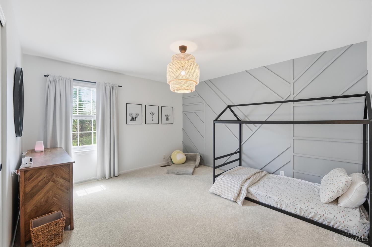 3725 Sherbrooke Drive