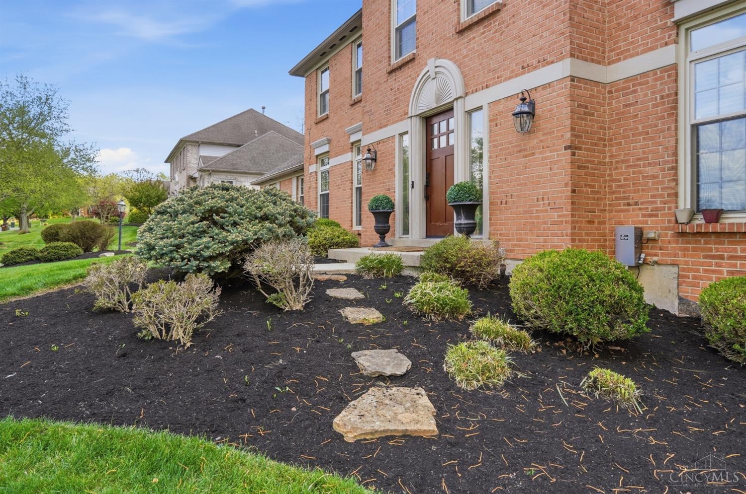 3725 Sherbrooke Drive