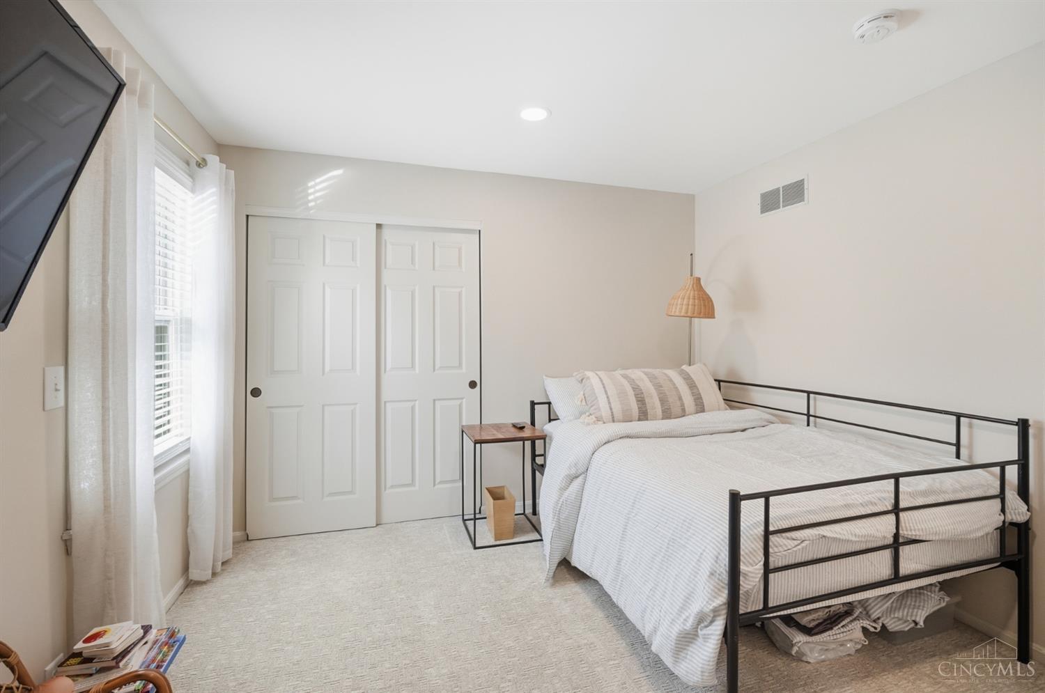 3725 Sherbrooke Drive