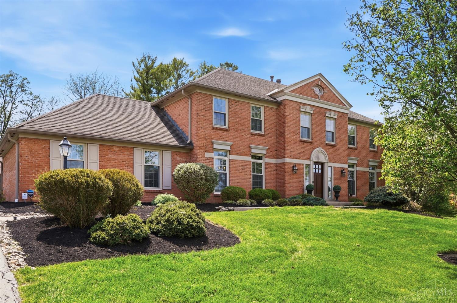 3725 Sherbrooke Drive