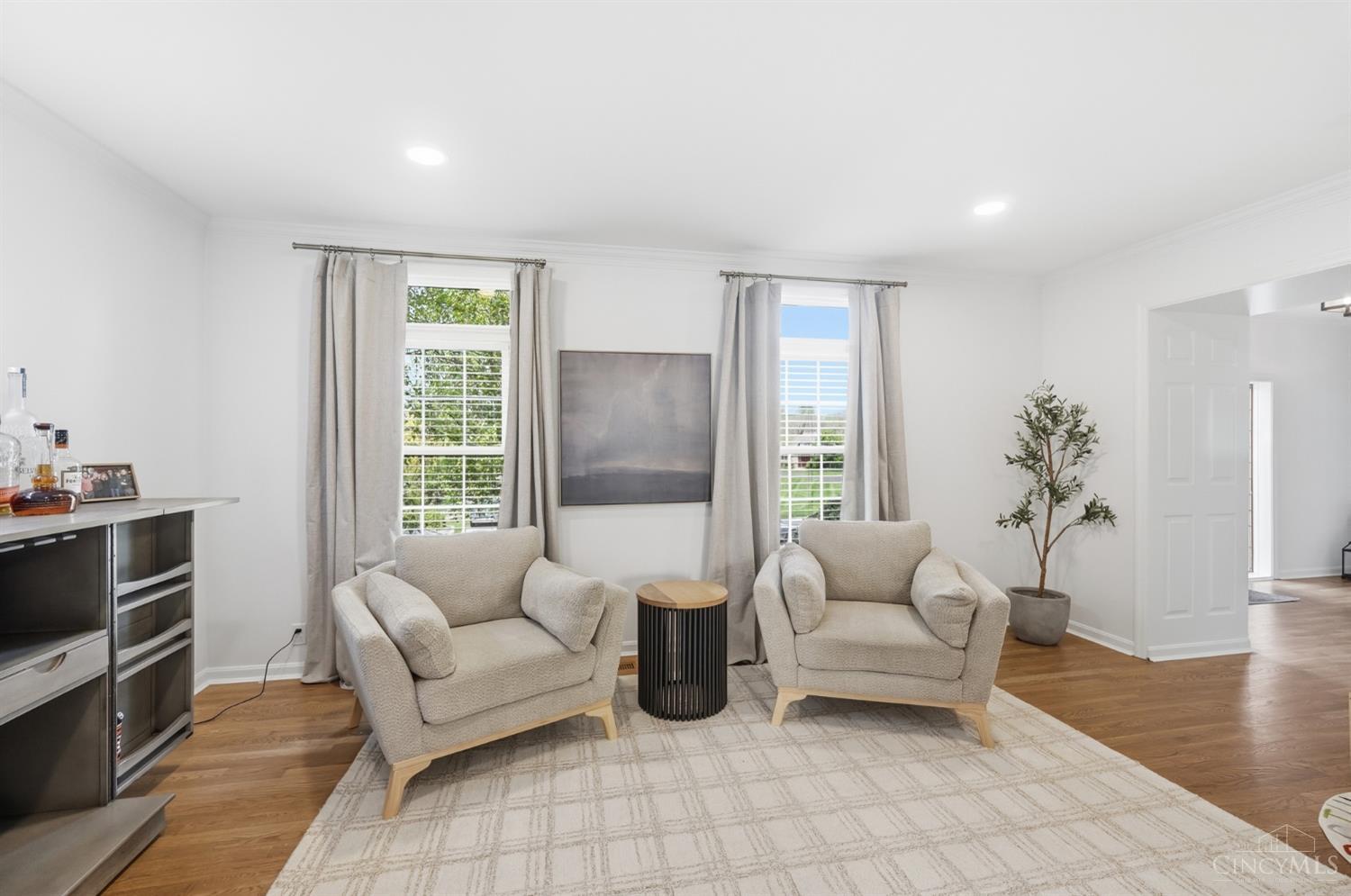 3725 Sherbrooke Drive