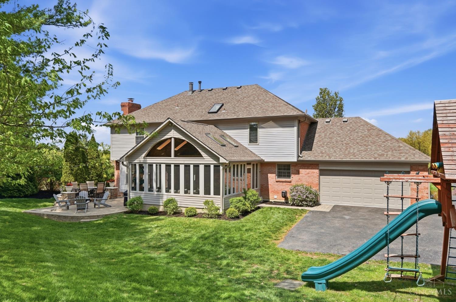 3725 Sherbrooke Drive