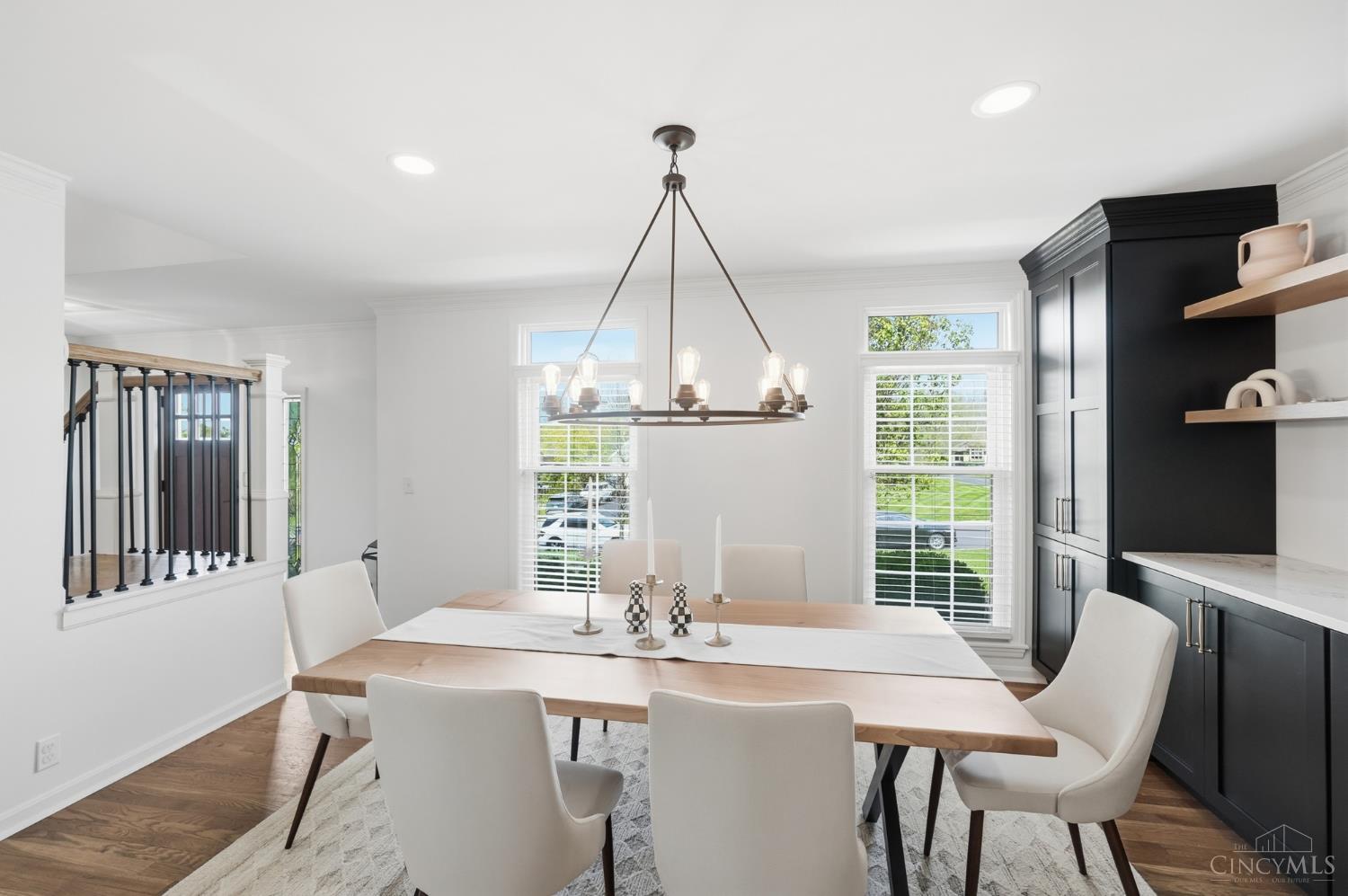 3725 Sherbrooke Drive