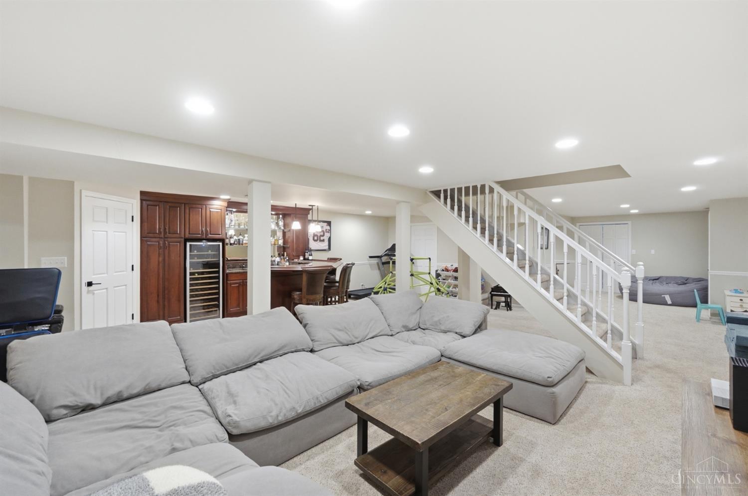 3725 Sherbrooke Drive