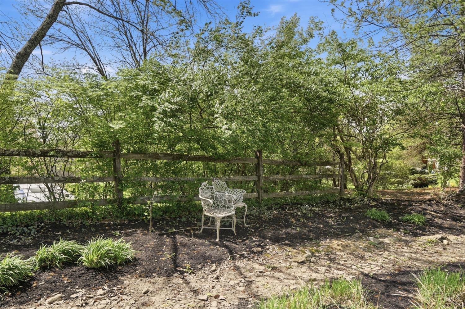 3725 Sherbrooke Drive