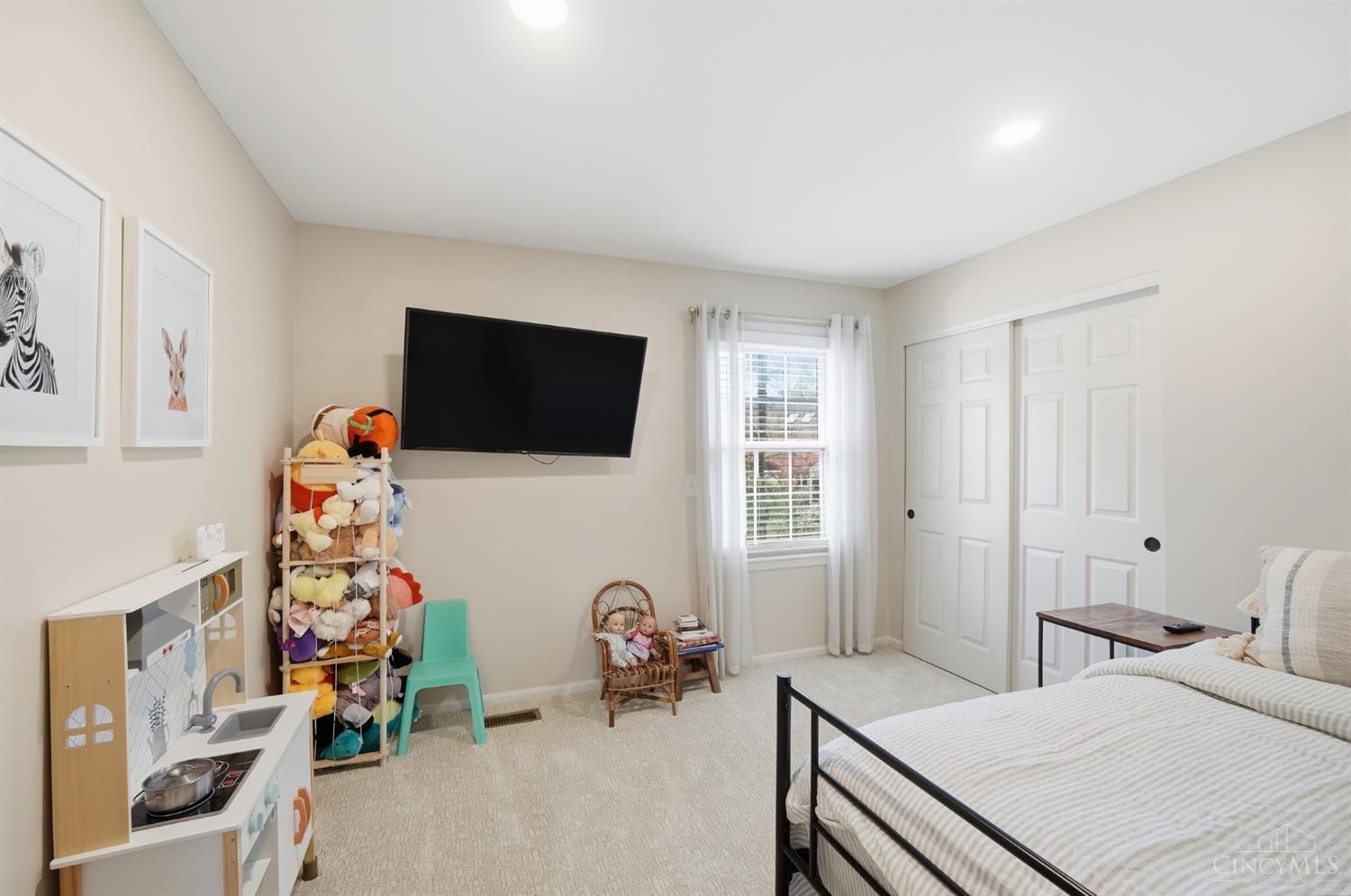 3725 Sherbrooke Drive