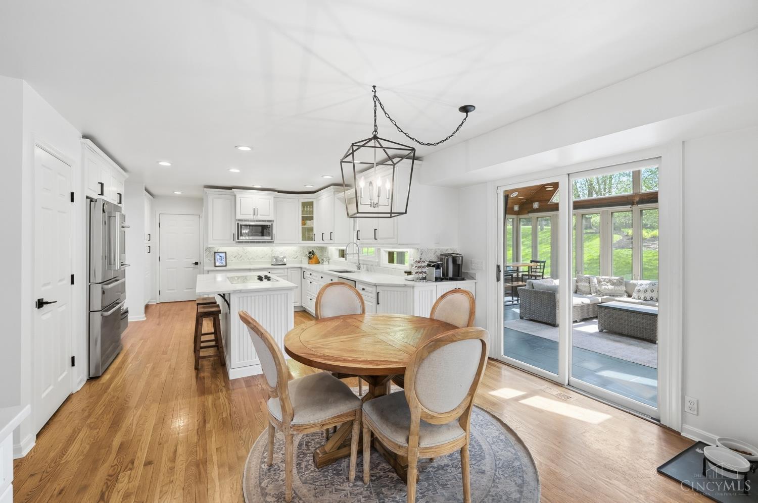 3725 Sherbrooke Drive