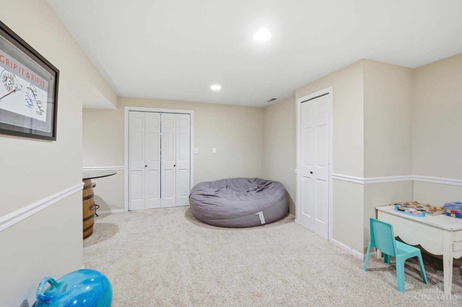 3725 Sherbrooke Drive