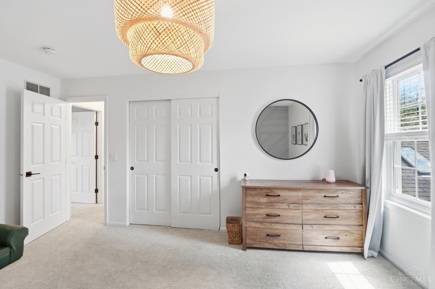 3725 Sherbrooke Drive