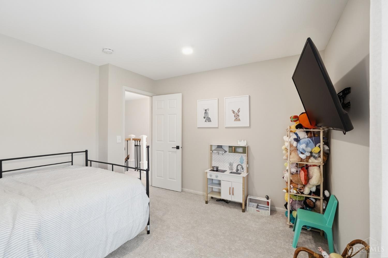 3725 Sherbrooke Drive