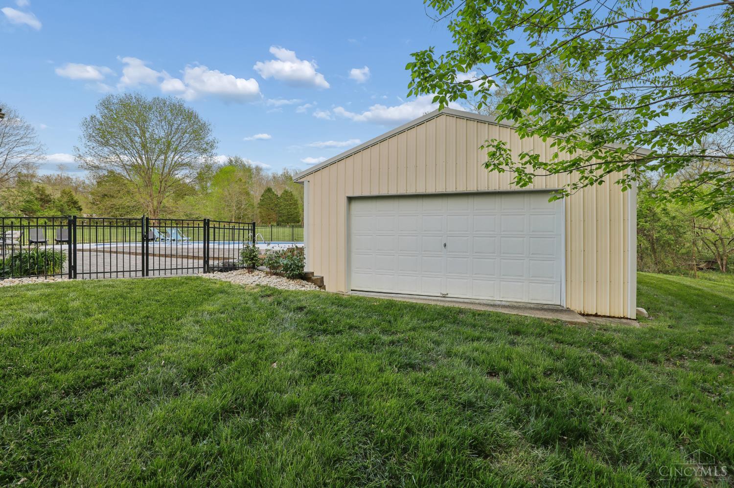 7 Cherokee Trail
