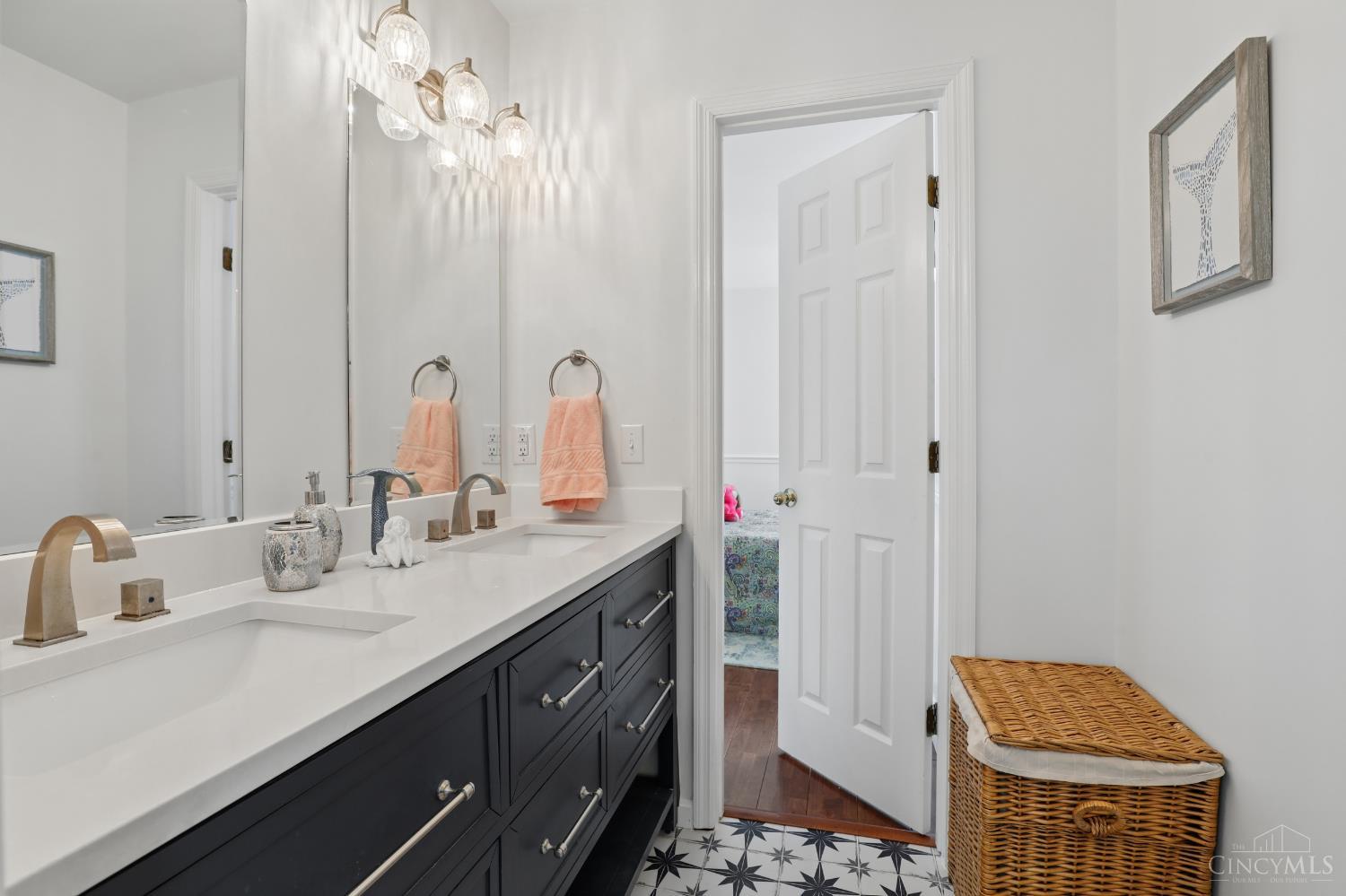 7 Cherokee Trail