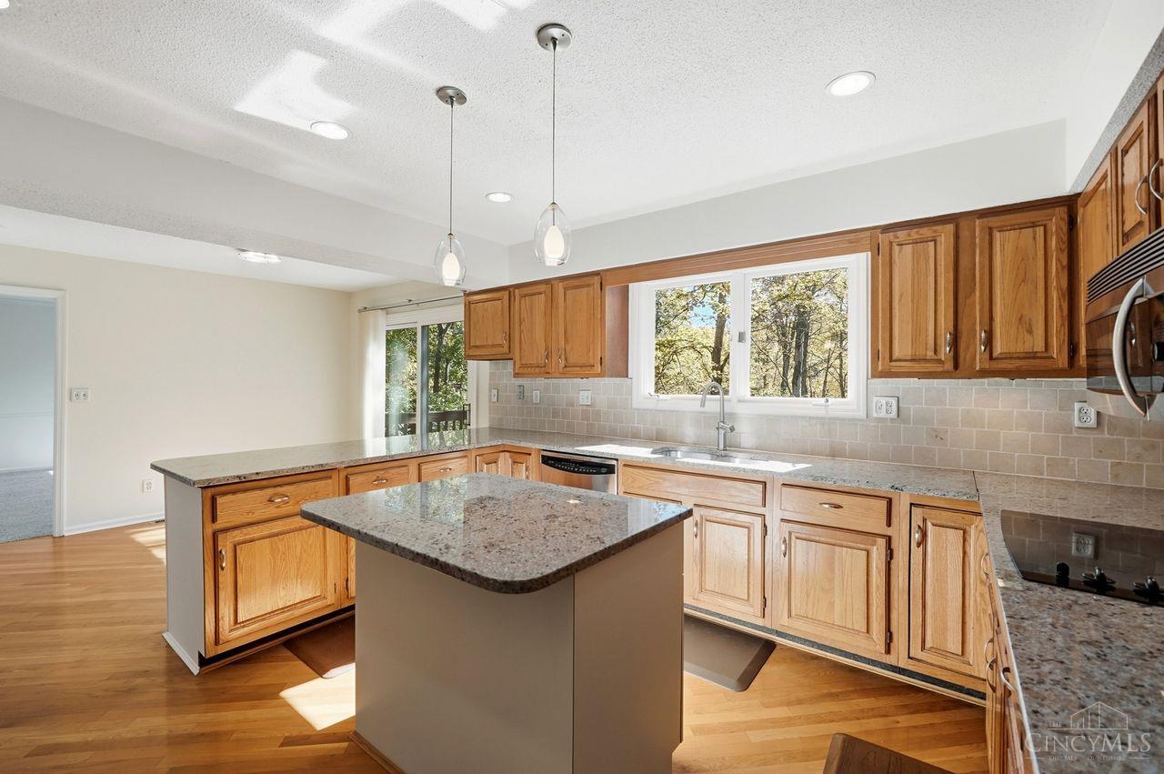 3843 Blackwood Court