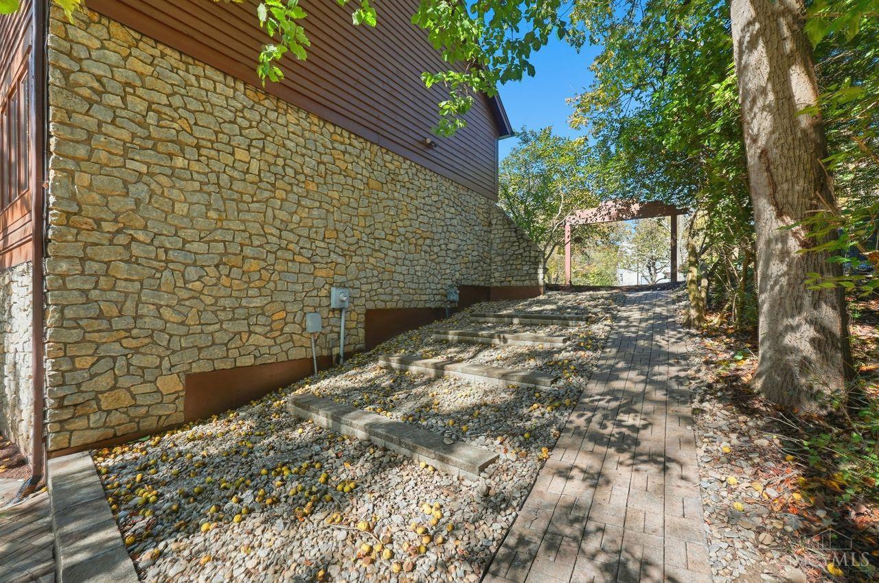 3843 Blackwood Court
