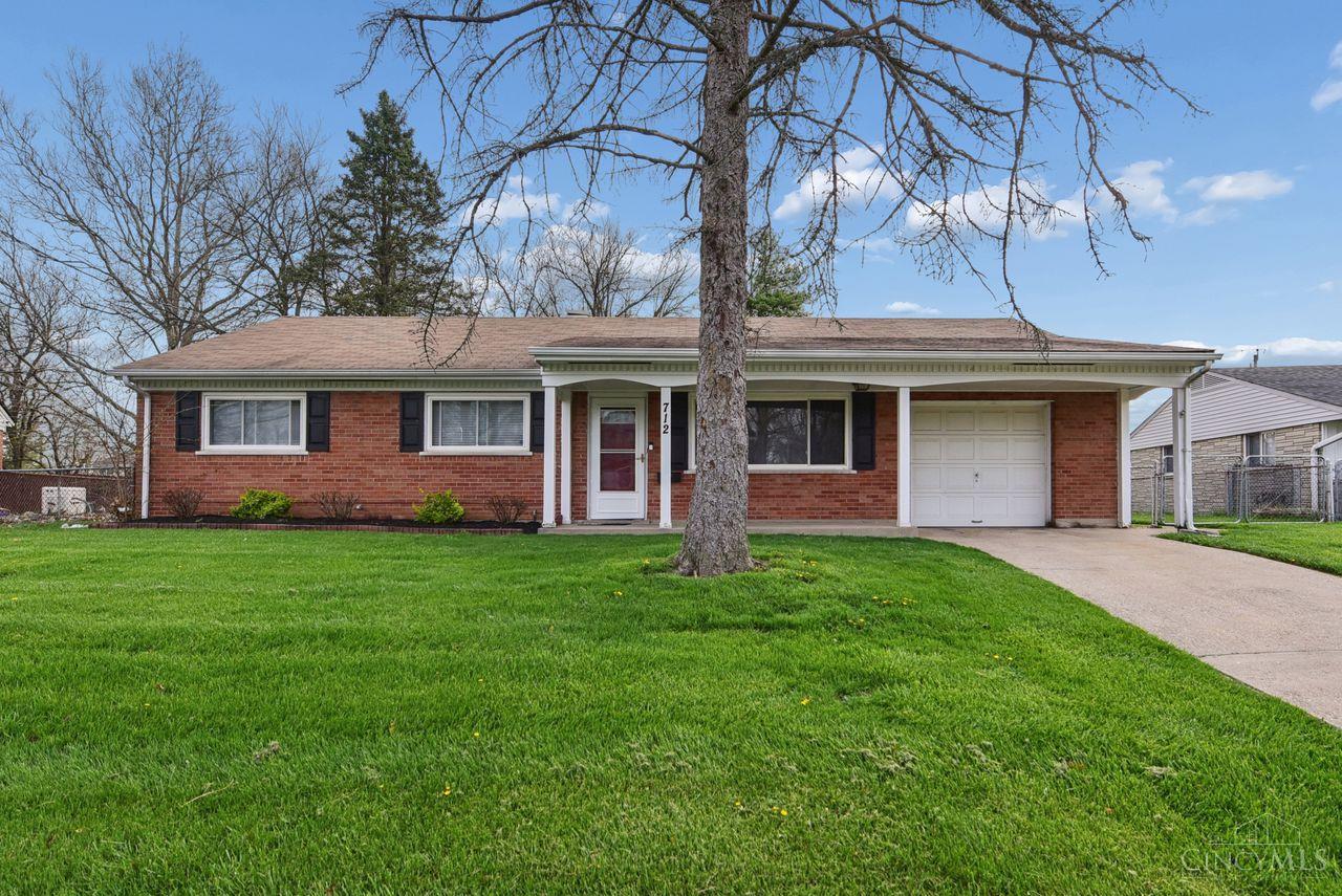 712 Danbury Road
