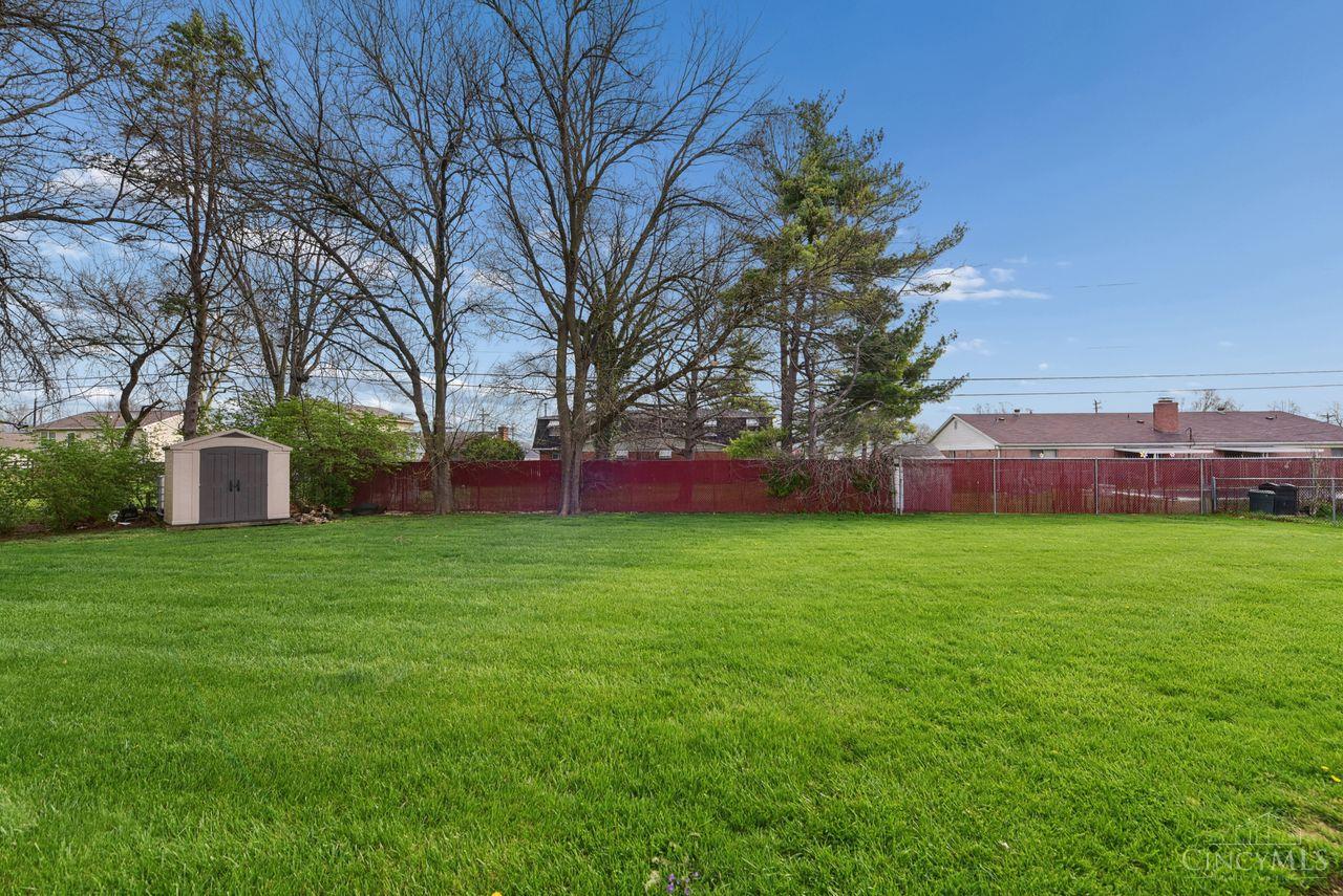 712 Danbury Road