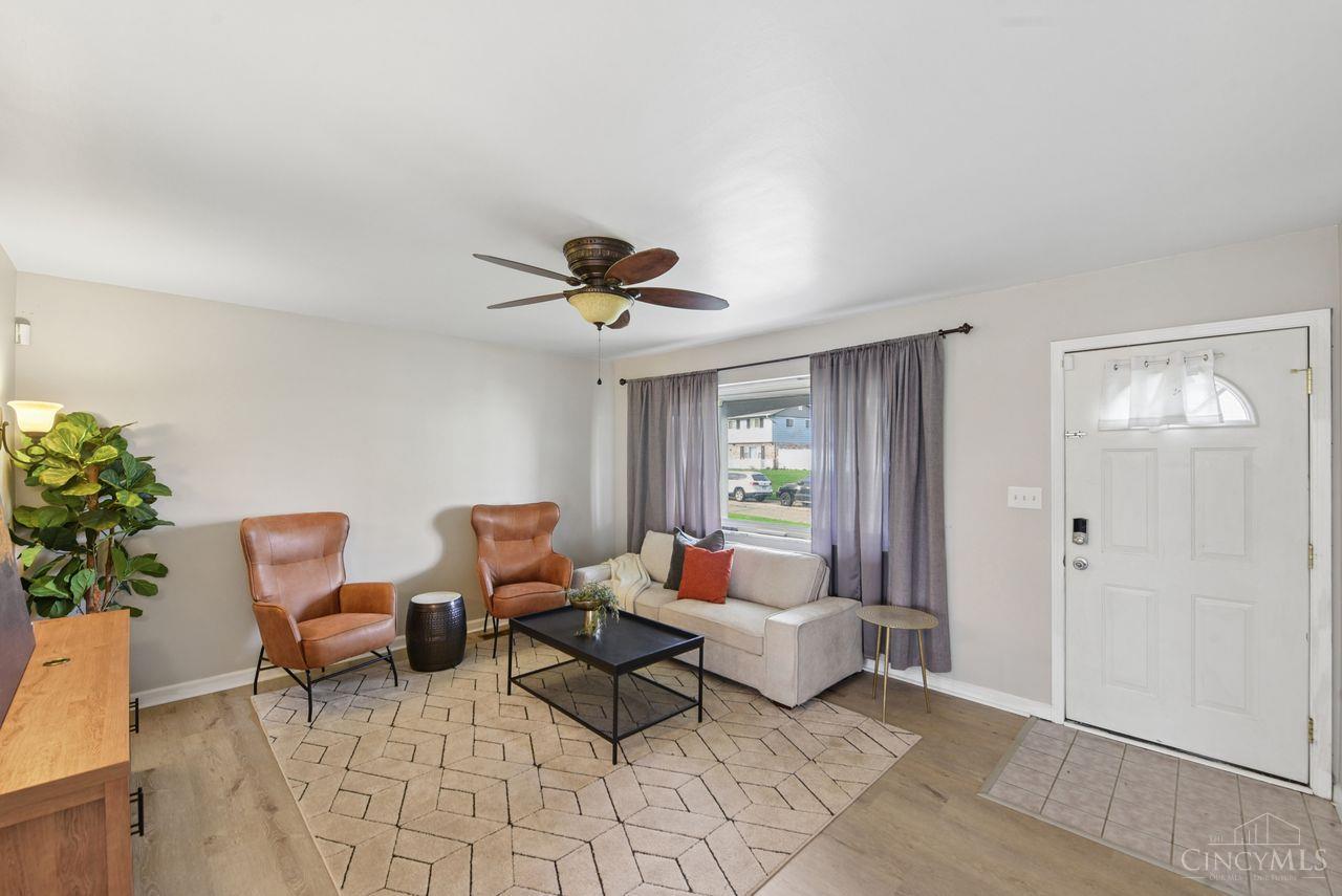 712 Danbury Road