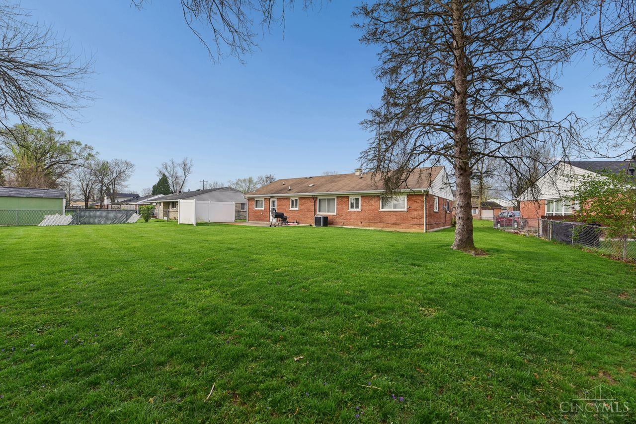 712 Danbury Road