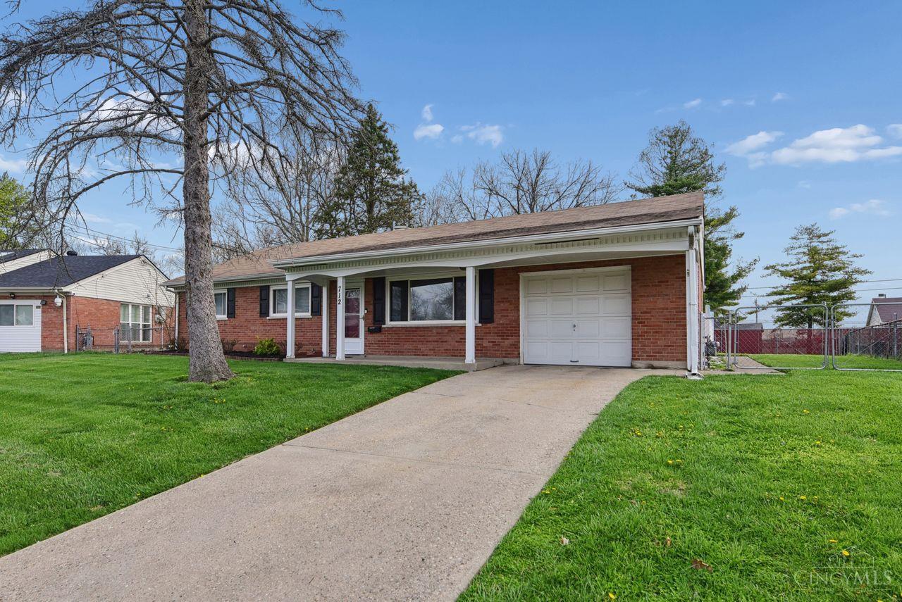 712 Danbury Road