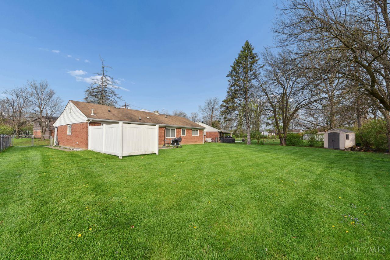 712 Danbury Road