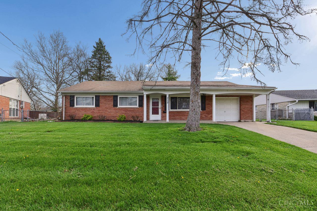 712 Danbury Road