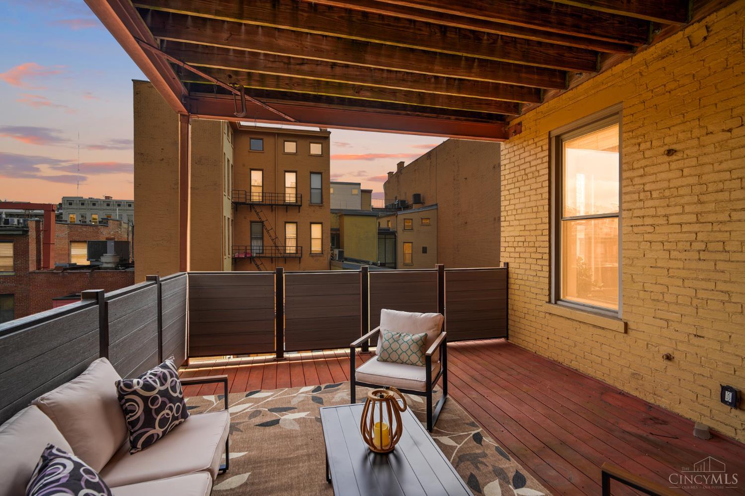20 W Twelfth Street