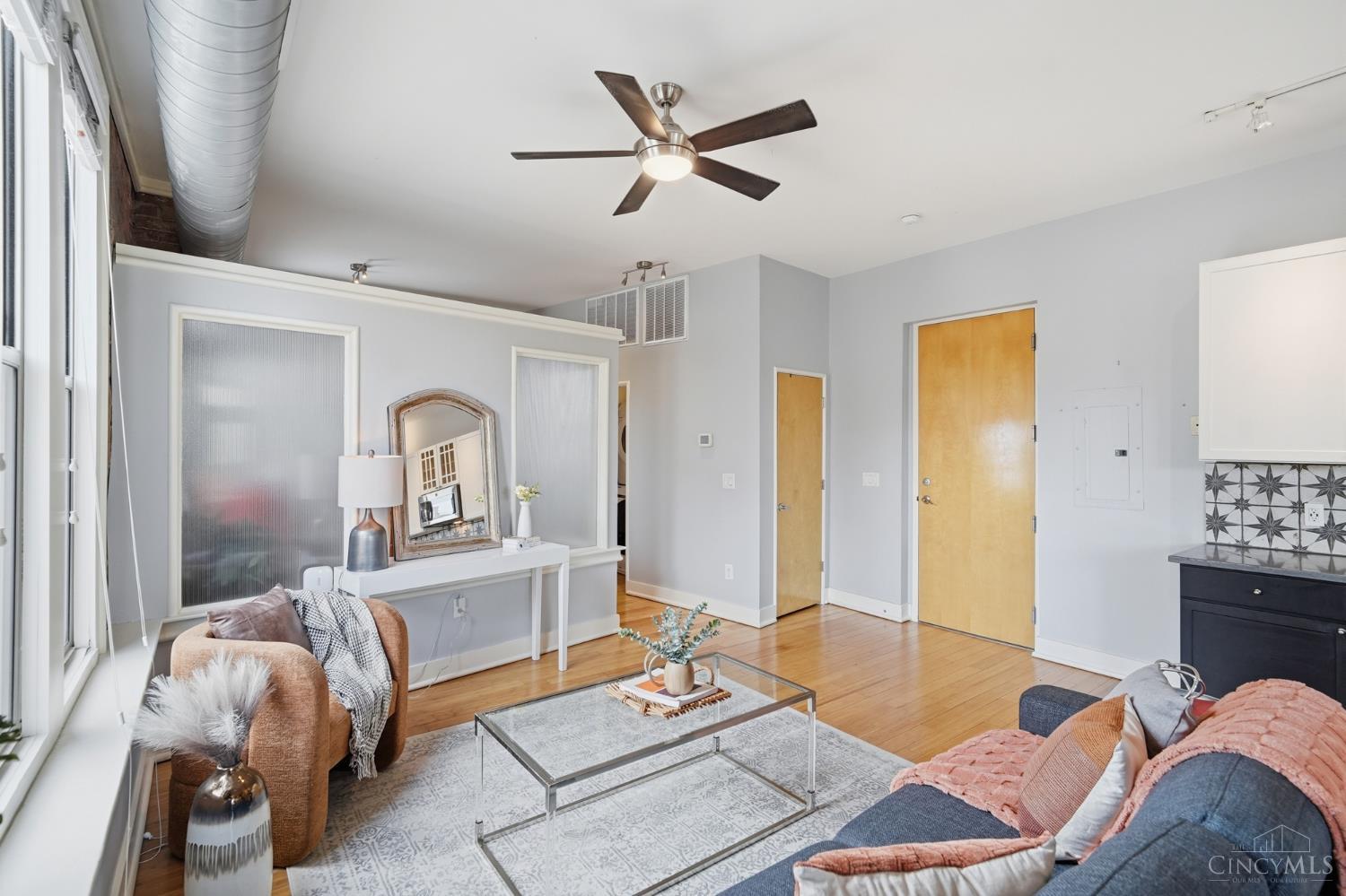 20 W Twelfth Street