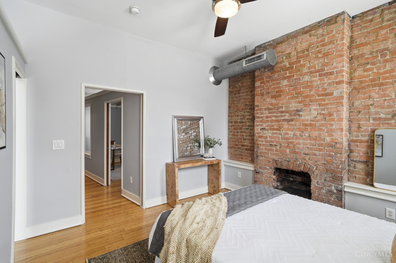 20 W Twelfth Street