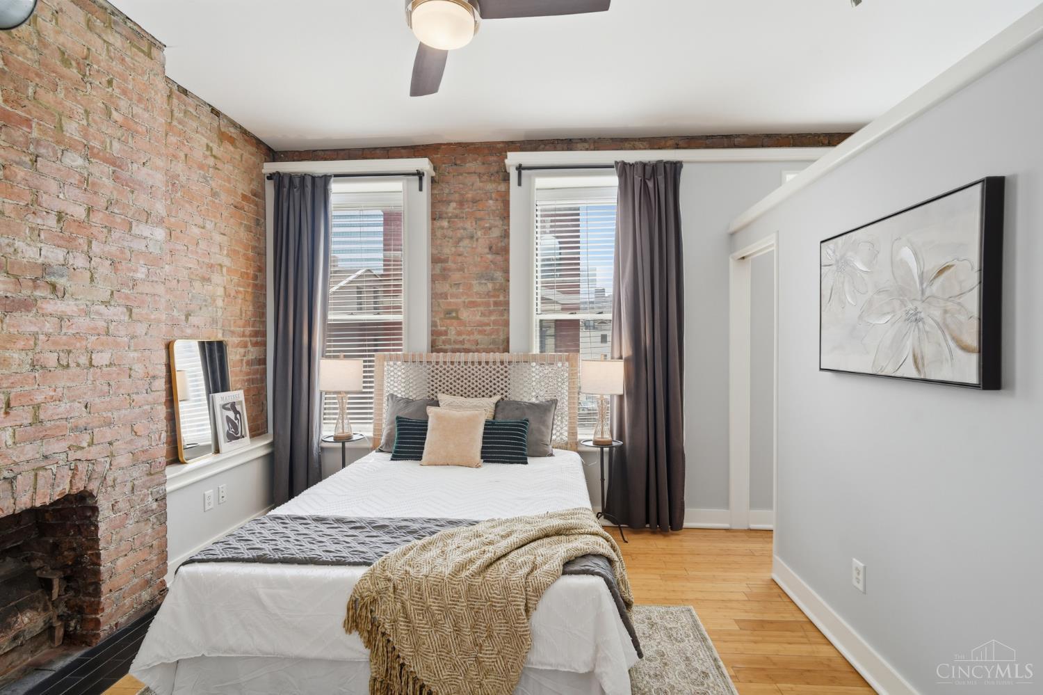 20 W Twelfth Street