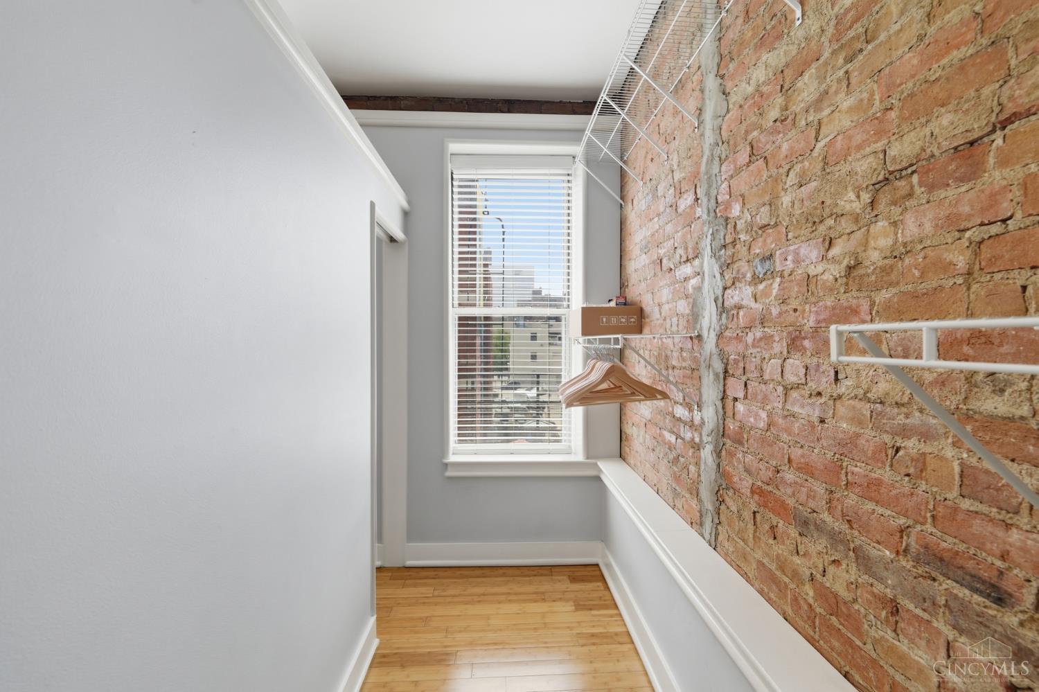 20 W Twelfth Street