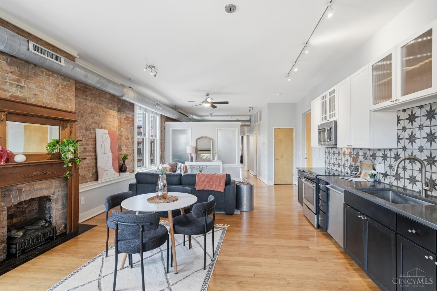 20 W Twelfth Street