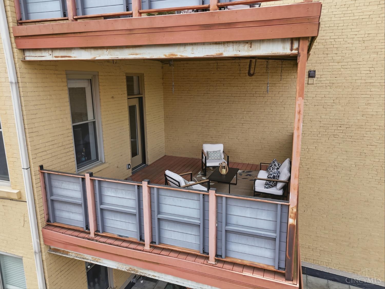 20 W Twelfth Street