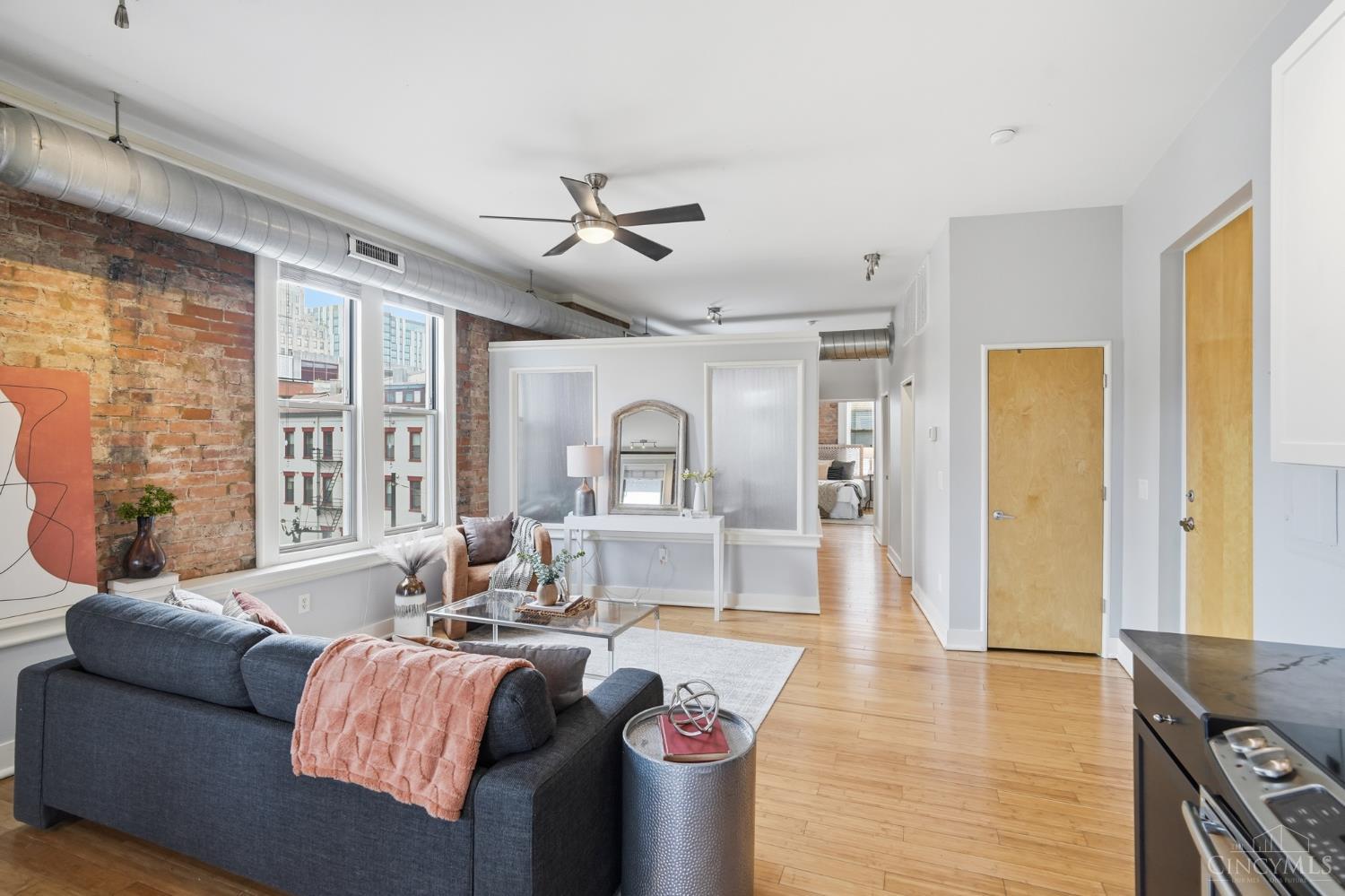 20 W Twelfth Street
